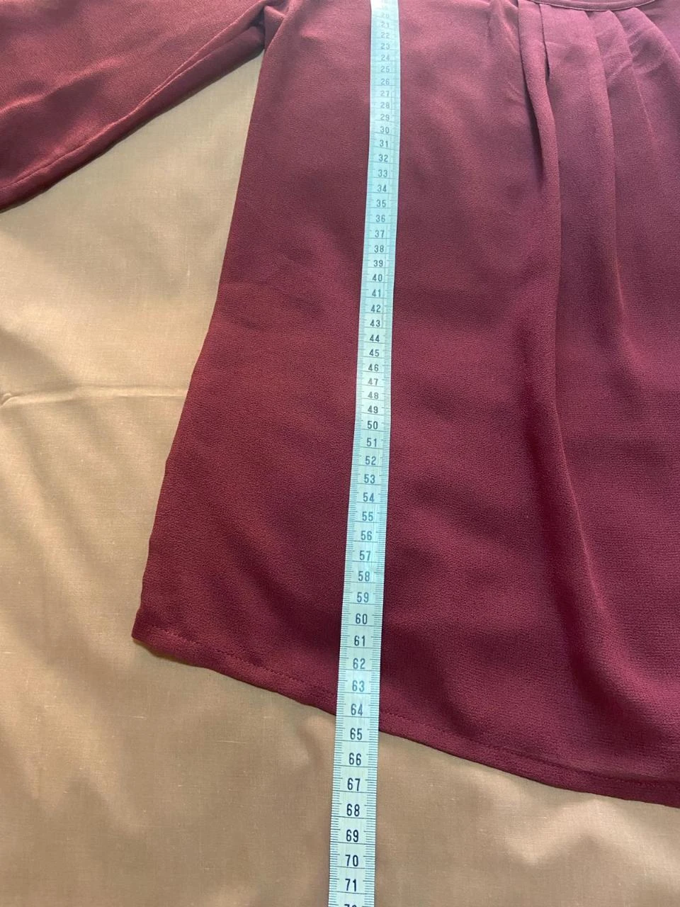 Blusa vaporosa color burdeos, transparente. Only. Talla S – photo 9
